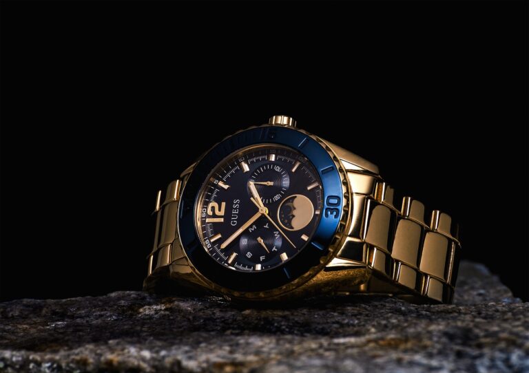 watch, gold, blue-4449152.jpg